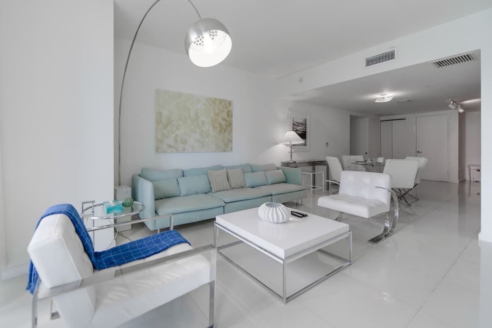 Icon Residences — 10