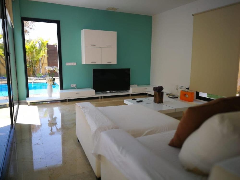 Villa Samarinada 3 — 20