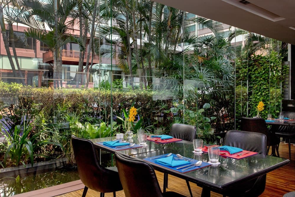 Ramada Plaza by Wyndham Bangkok Menam Riverside — 7