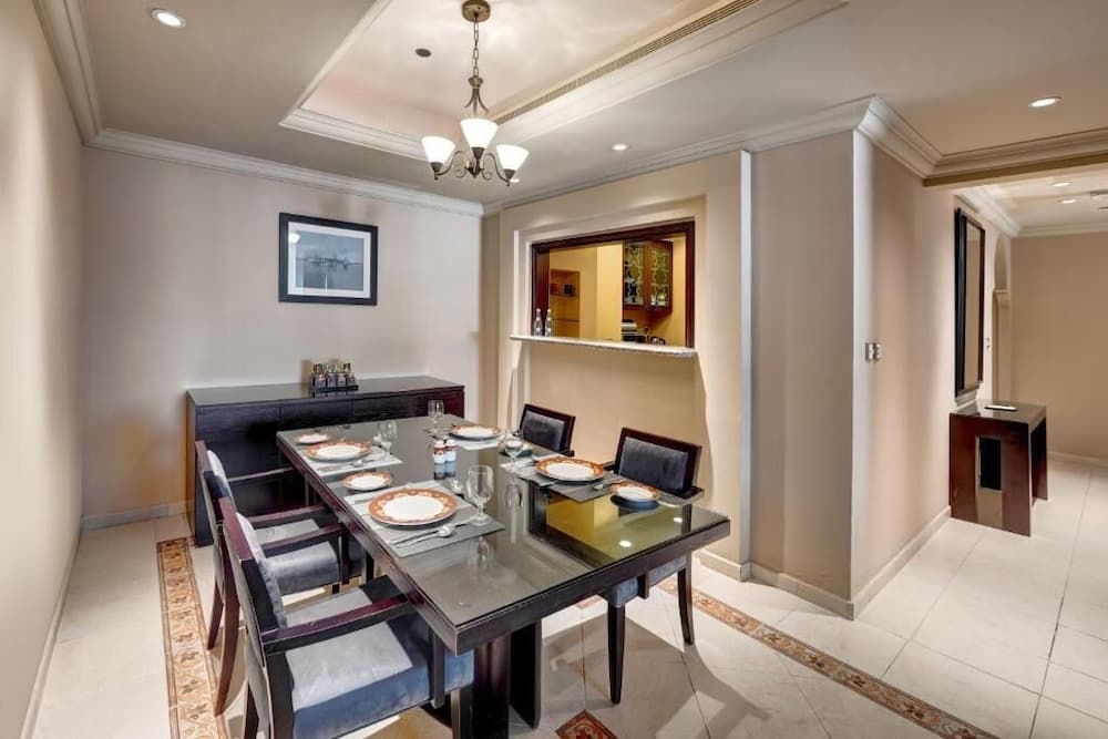 Arjaan by Rotana Dubai Media City — 10