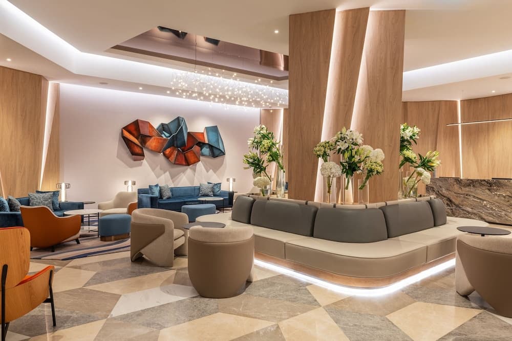 Sheraton Mall of the Emirates Hotel, Dubai — 2