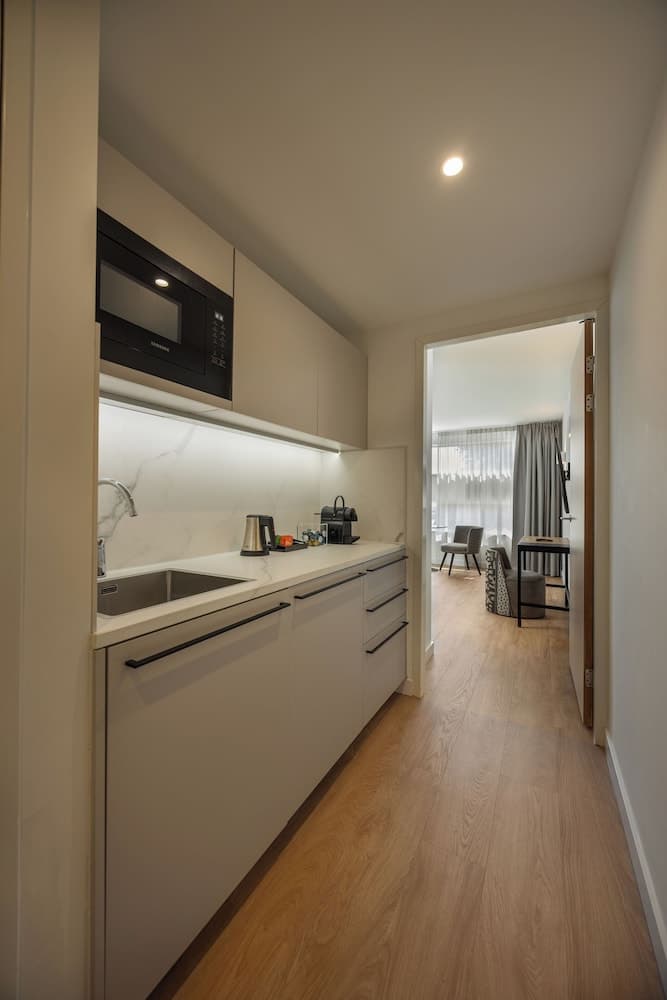 Westcord Art Hotel Amsterdam 4 — 7