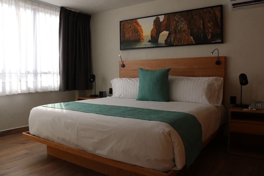 Sunrock Hotel and Suites — 14