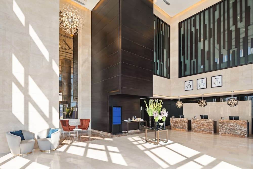 Radisson Blu Hotel, Dubai Canal View — 2