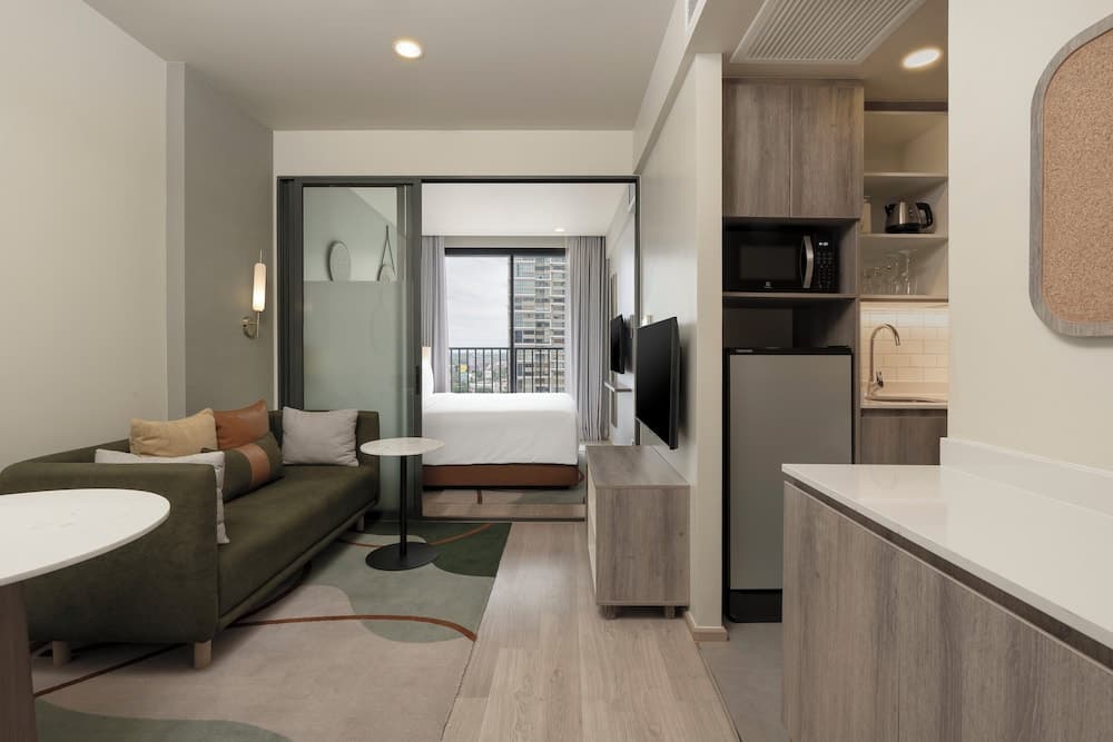 Staybridge Suites Bangkok Sukhumvit by IHG — 5