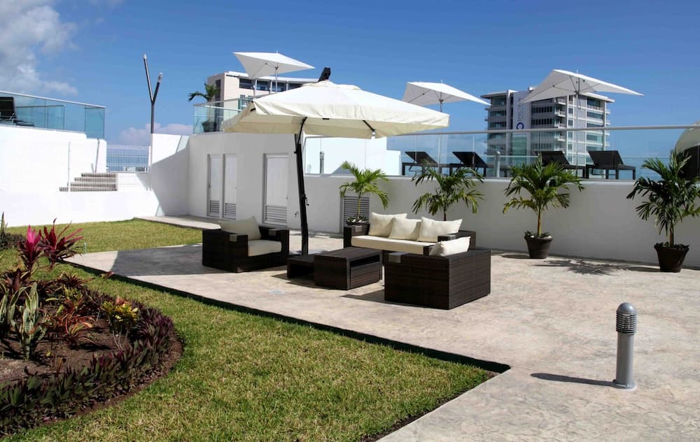 Suites Malecon Cancun — 23