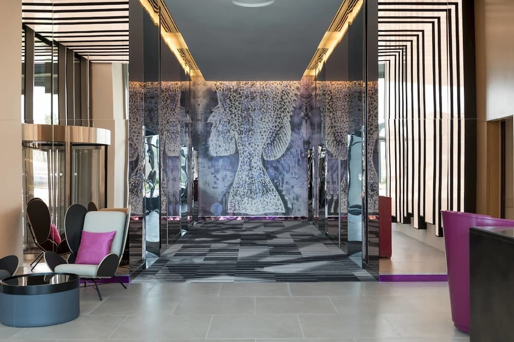 Aloft Dubai Creek — 18