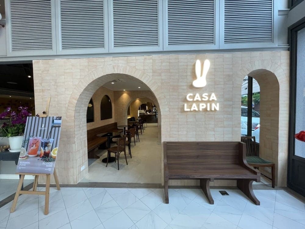 The Quarter Ploenchit by UHG — 17