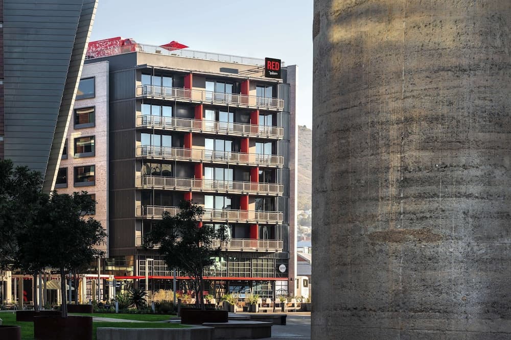 Radisson RED V&A Waterfront, Cape Town hotel, Silo 6, South Arm Road, V&A Waterfront, Cape Town, Western Cape, 8001, South Africa — photo 139