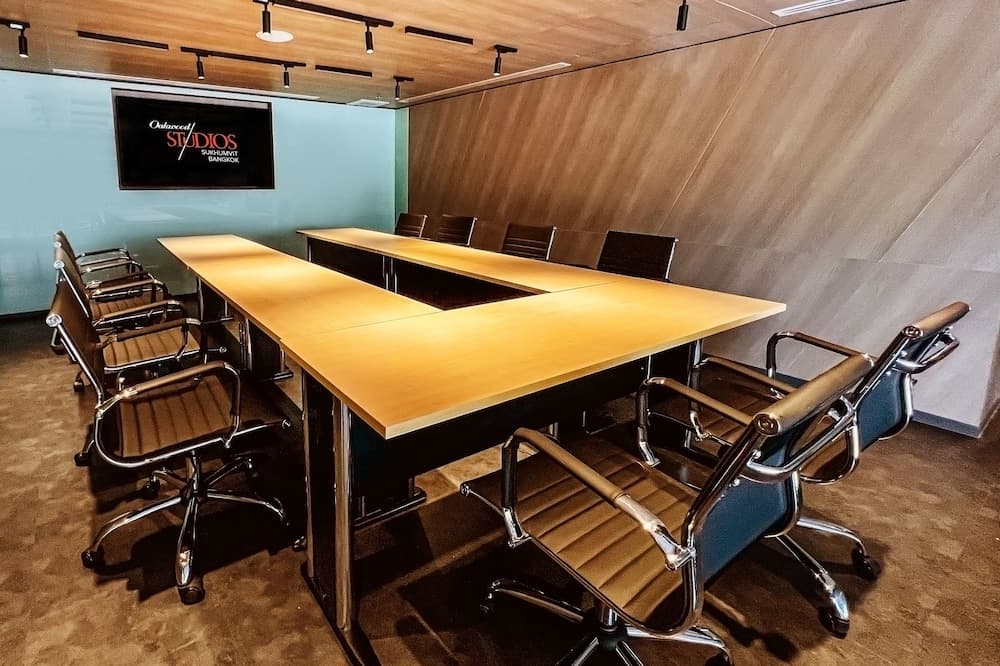Oakwood Studios Sukhumvit Bangkok — 13