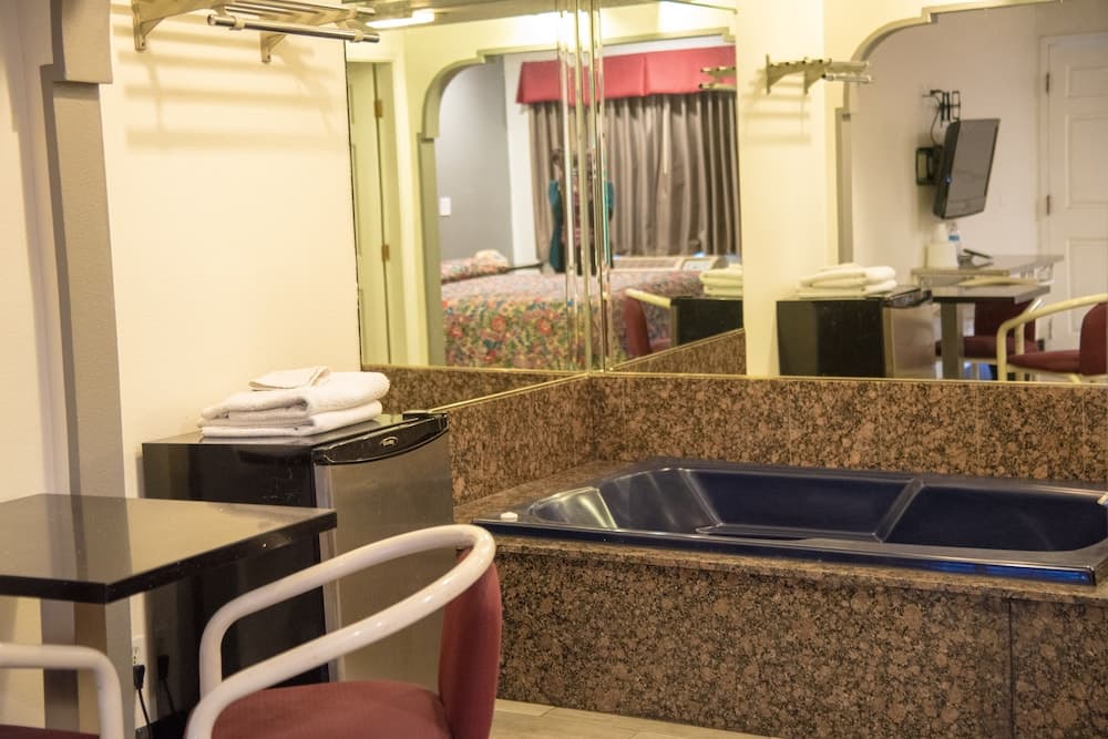 Starlight Inn La Brea — 4