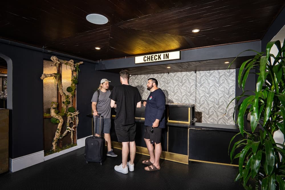 H Hotel — 4