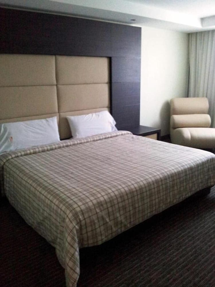 Hotel Astor — 15
