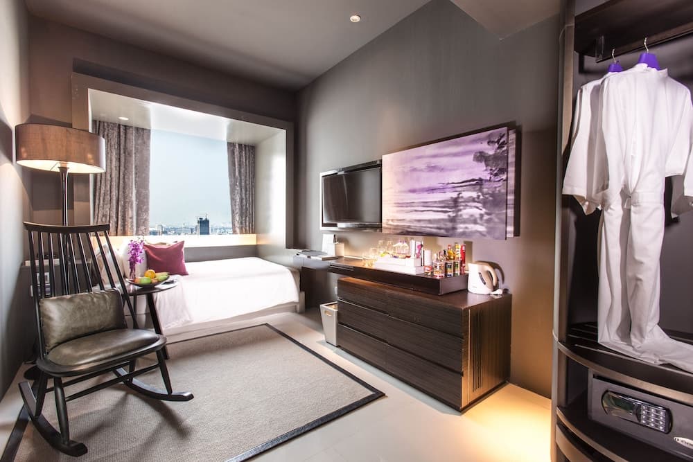 Mode Sathorn Hotel — 13