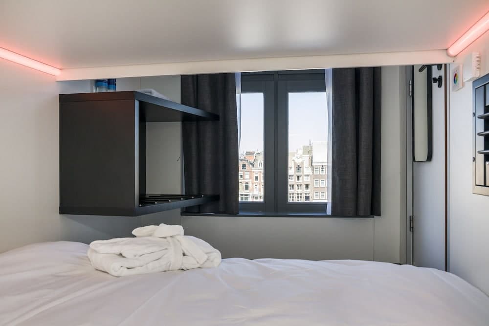 Dieses Hostel — 27