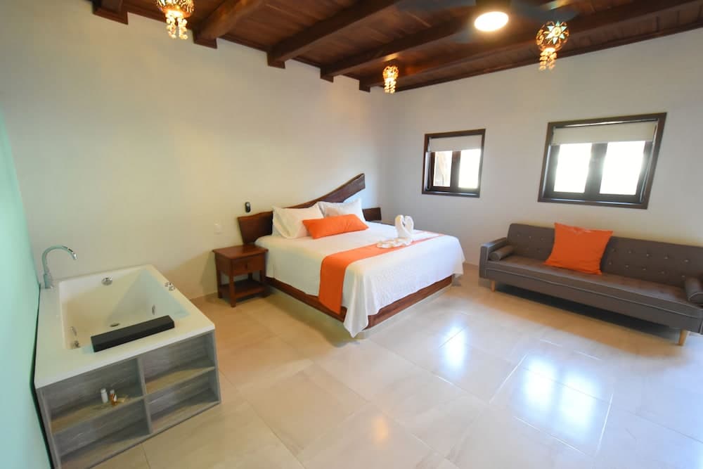 Hotel Hacienda Dos Ojos — 10