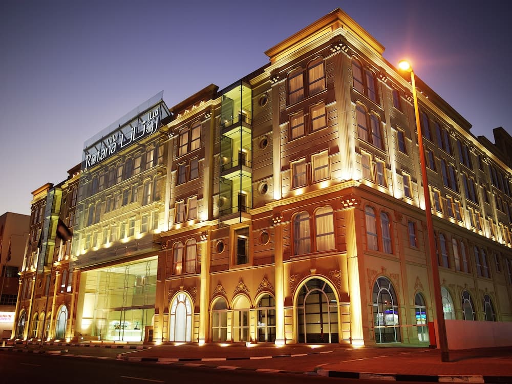 Villa Rotana — 1