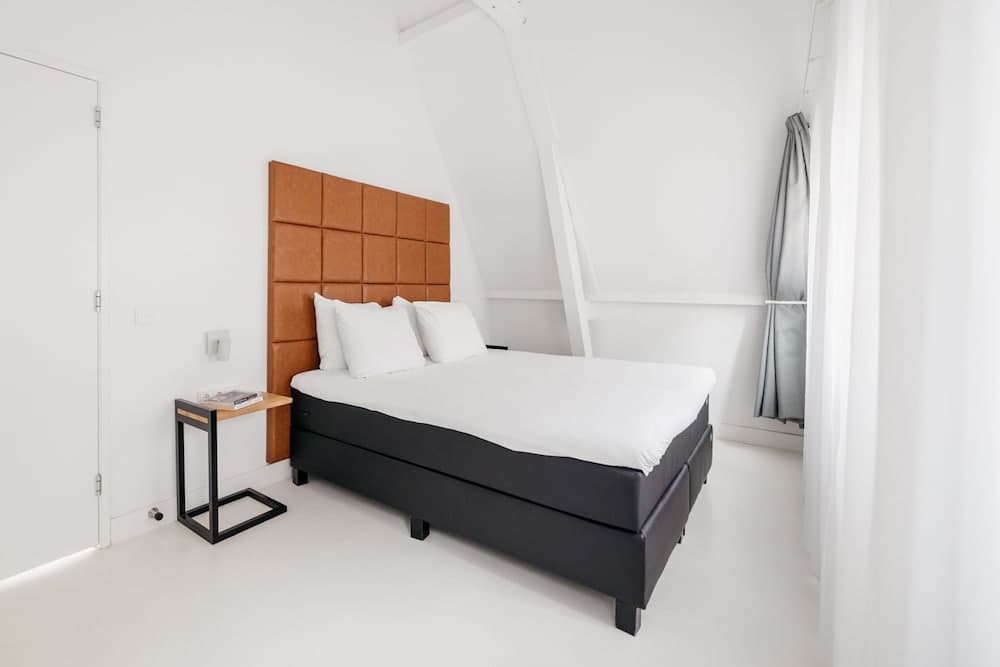 YAYS Amsterdam Salthouse Canal por Numa — 21