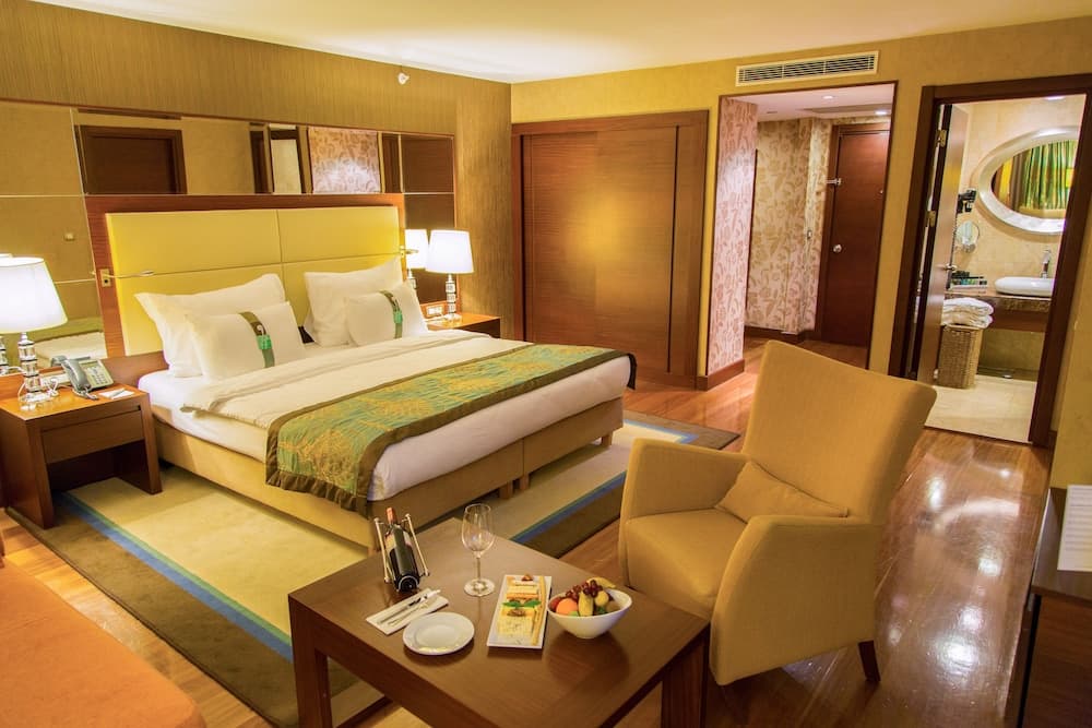 Holiday Inn Istanbul Sisli by IHG — 4
