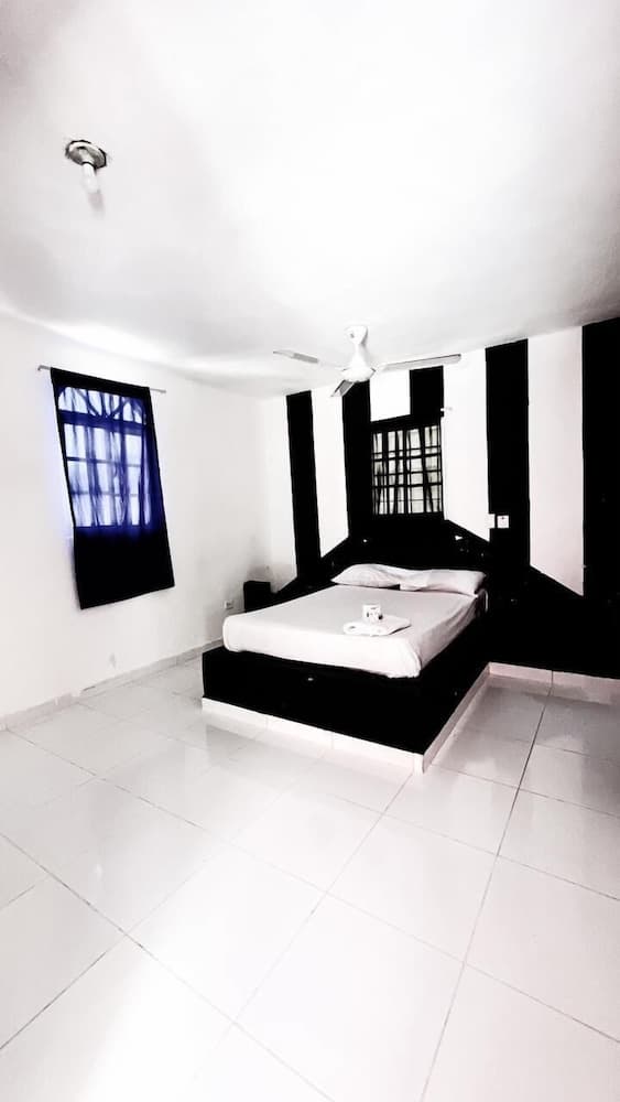 Hotel Punto 4 — 19