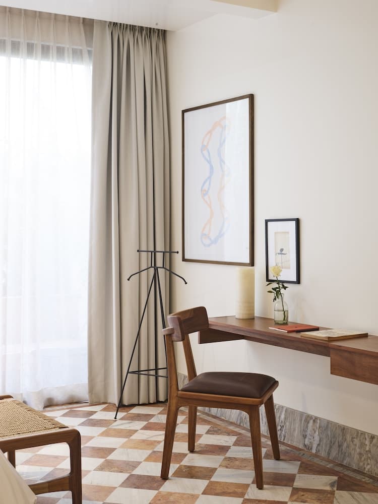 Hotel Dama — 26