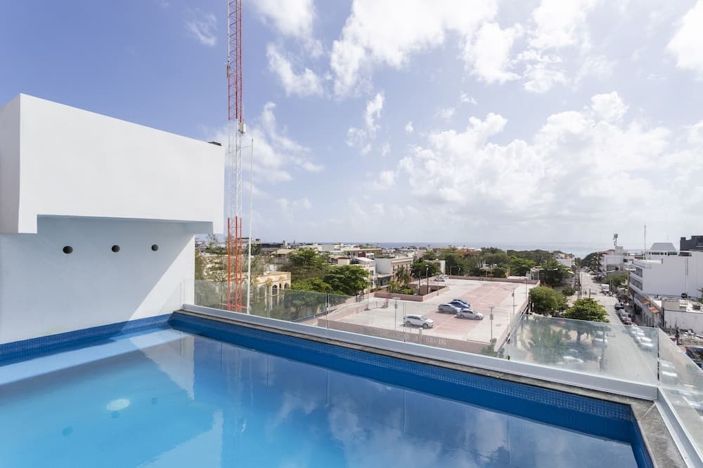 Illusion Xpress (Attraction Hotel Deluxe) — 13