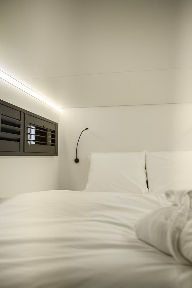 Dieses Hostel — 7