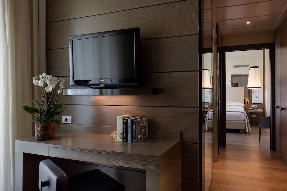 Starhotels E.c.ho. — 28