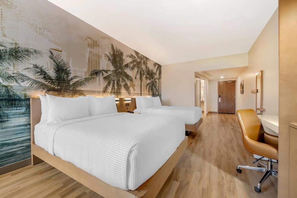 Cambria Hotel Tampa-Brandon — 12