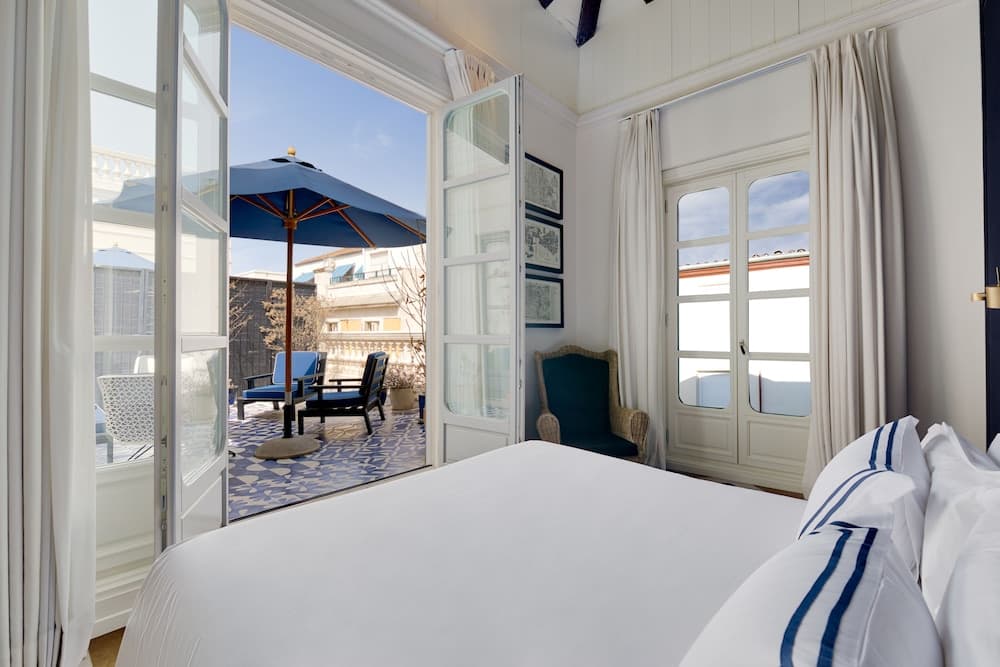 Only YOU Boutique Hotel — 8