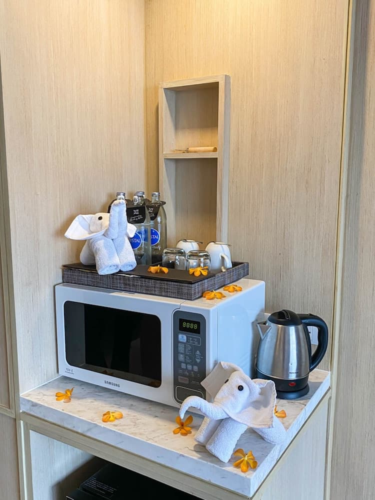 Eleven Hotel Bangkok — 14