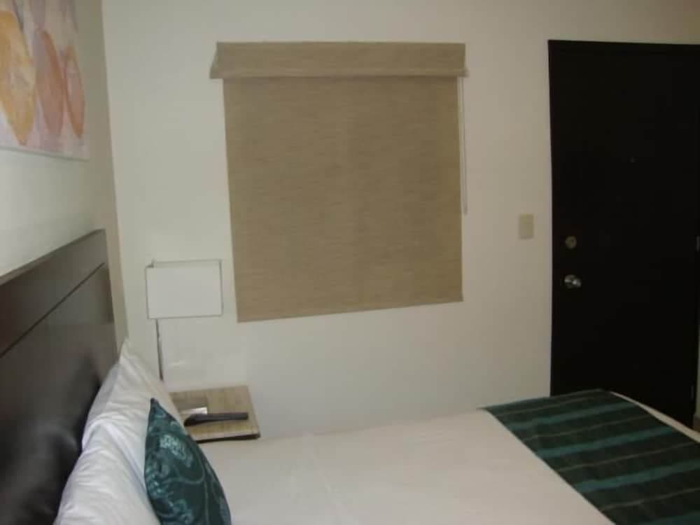 Maria Elena Hotel — 21