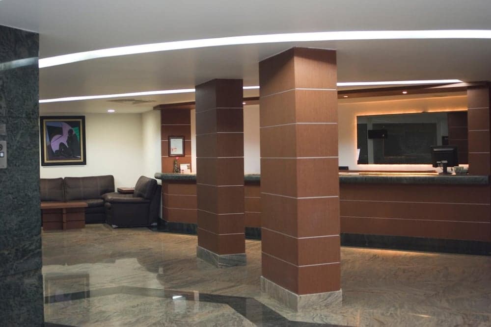 Hotel Astor — 3