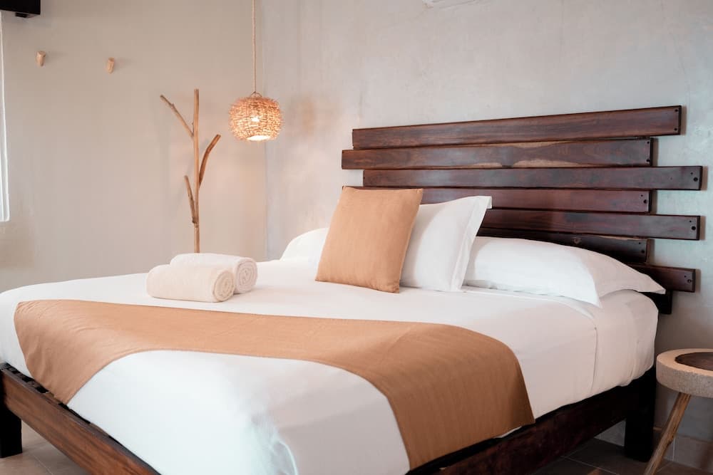 Petit Lafitte Hotel — 15