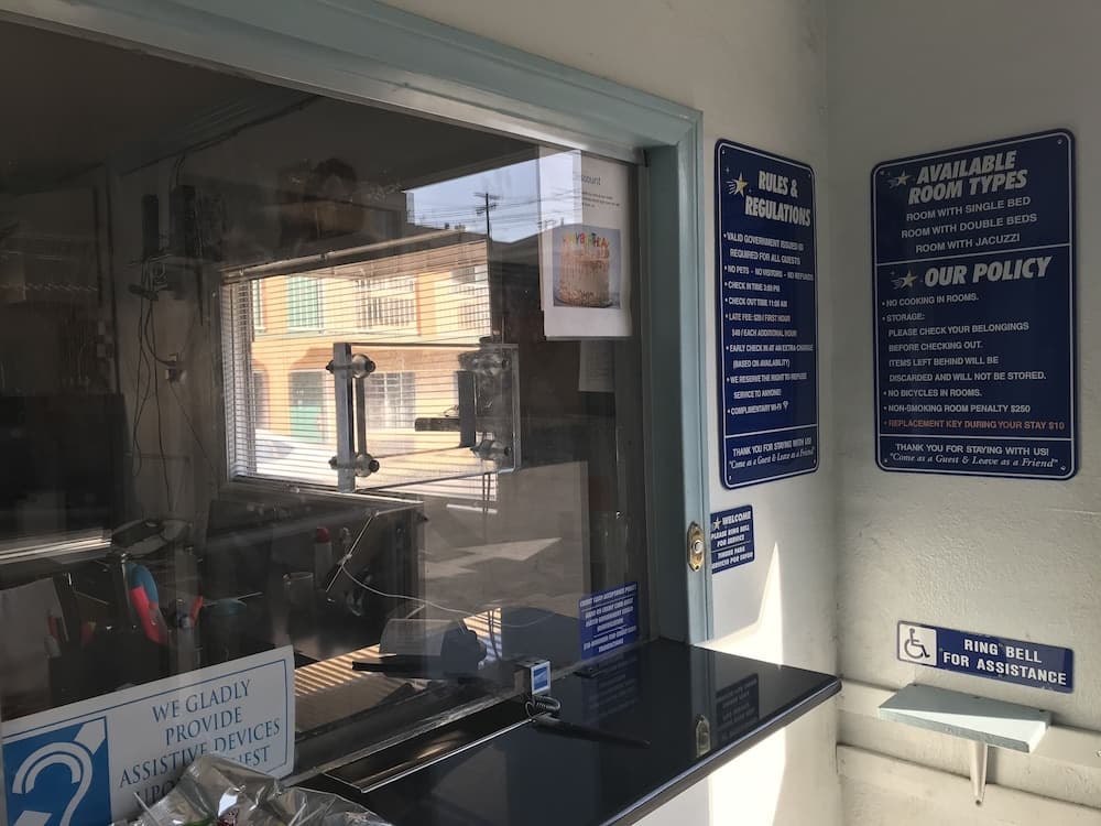 Starlight Inn La Brea — 2