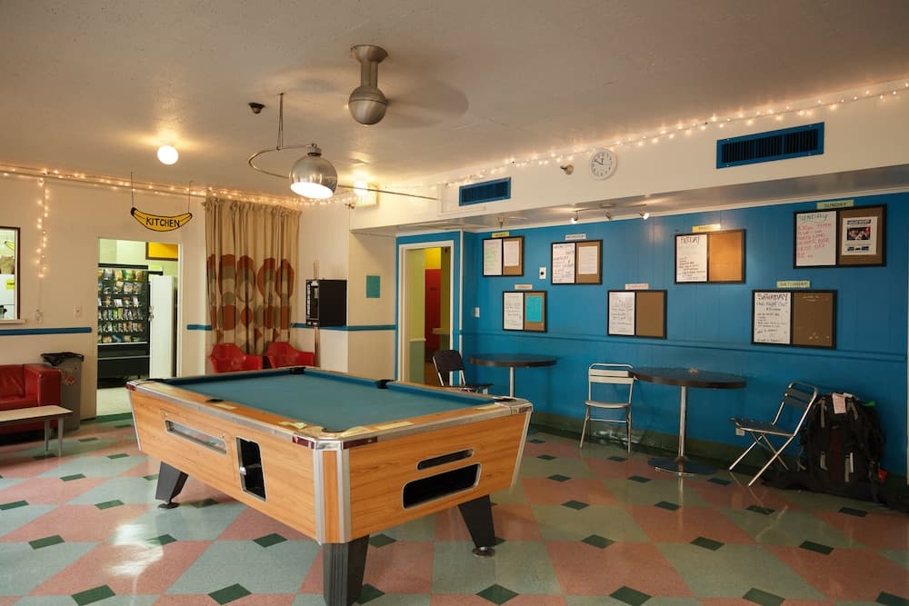 Vibe Hotel West Hollywood — 8