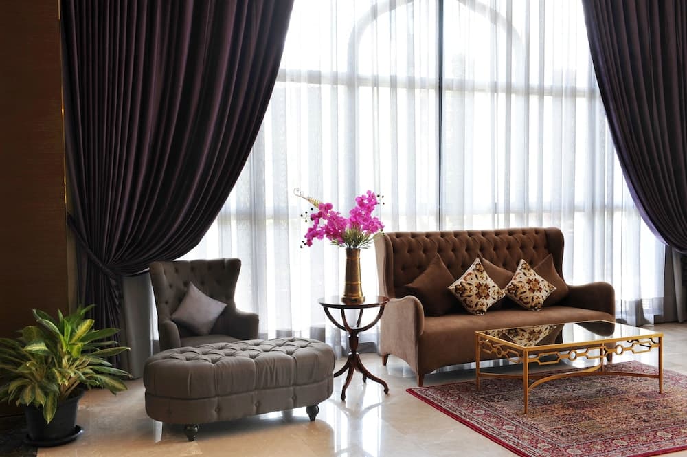Al Meroz Bangkok — 7