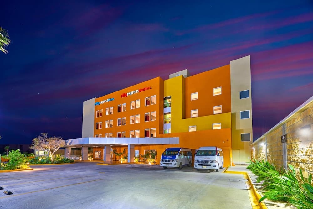 City Express Plus by Marriott Cabo San Lucas — 14