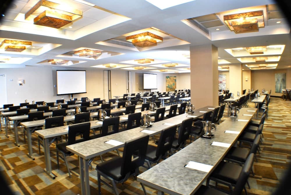 GALLERYone- A DoubleTree Suites by Hilton Hotel — 21