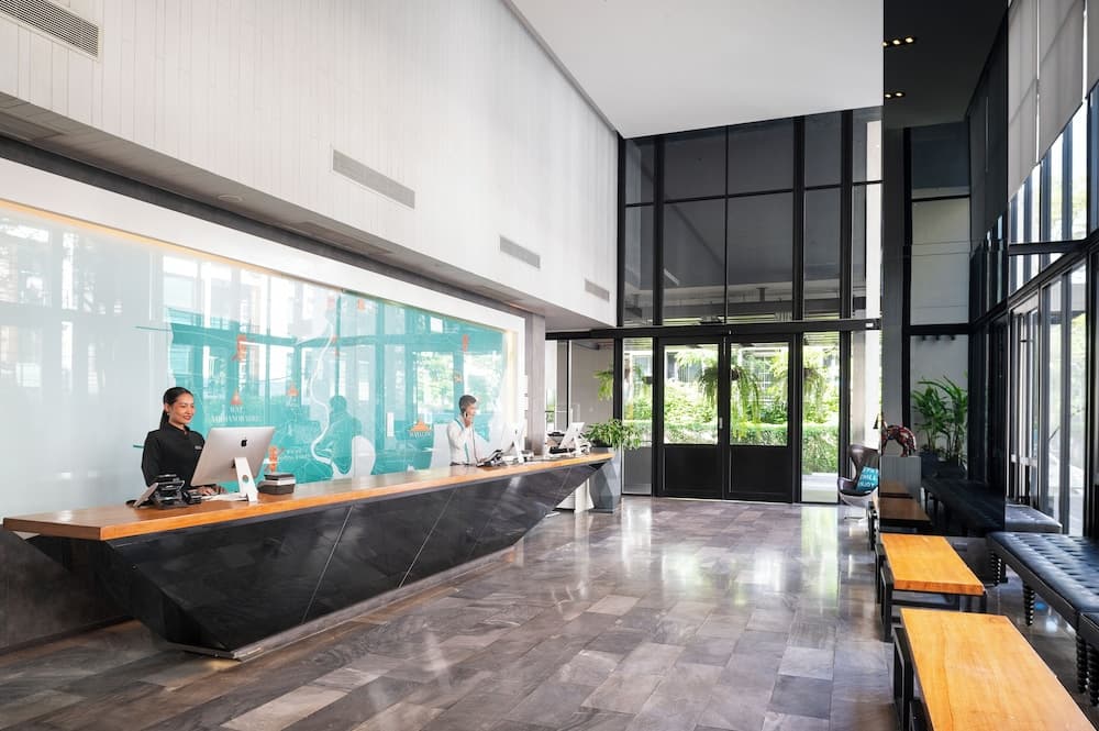 Cross Vibe Sukhumvit Hotel — 11