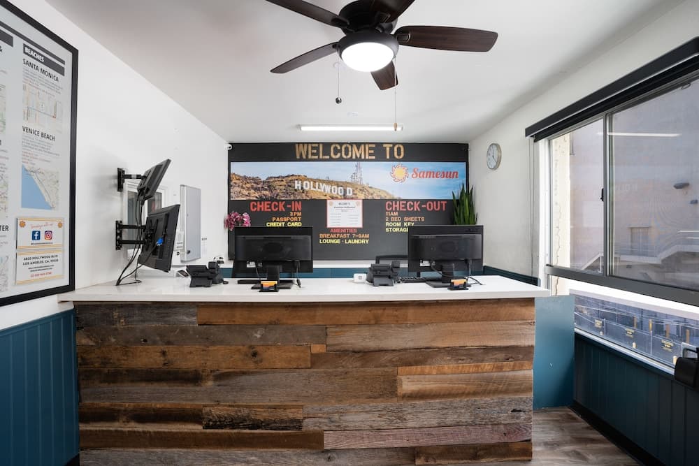 Samesun Hollywood - Hostel — 4