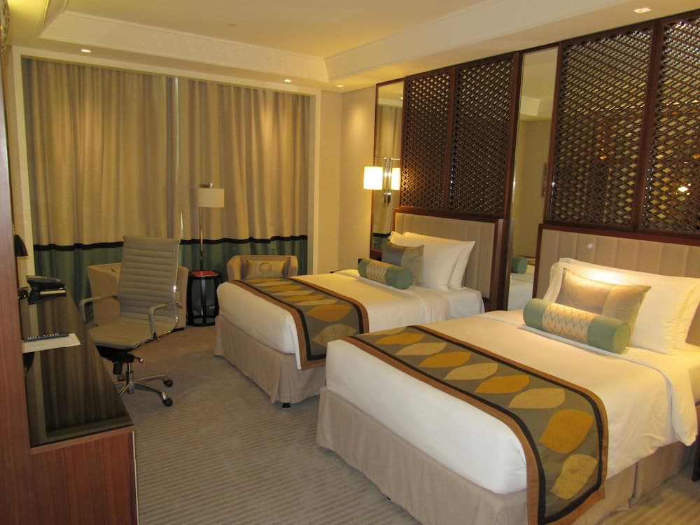 Taj Dubai — 4