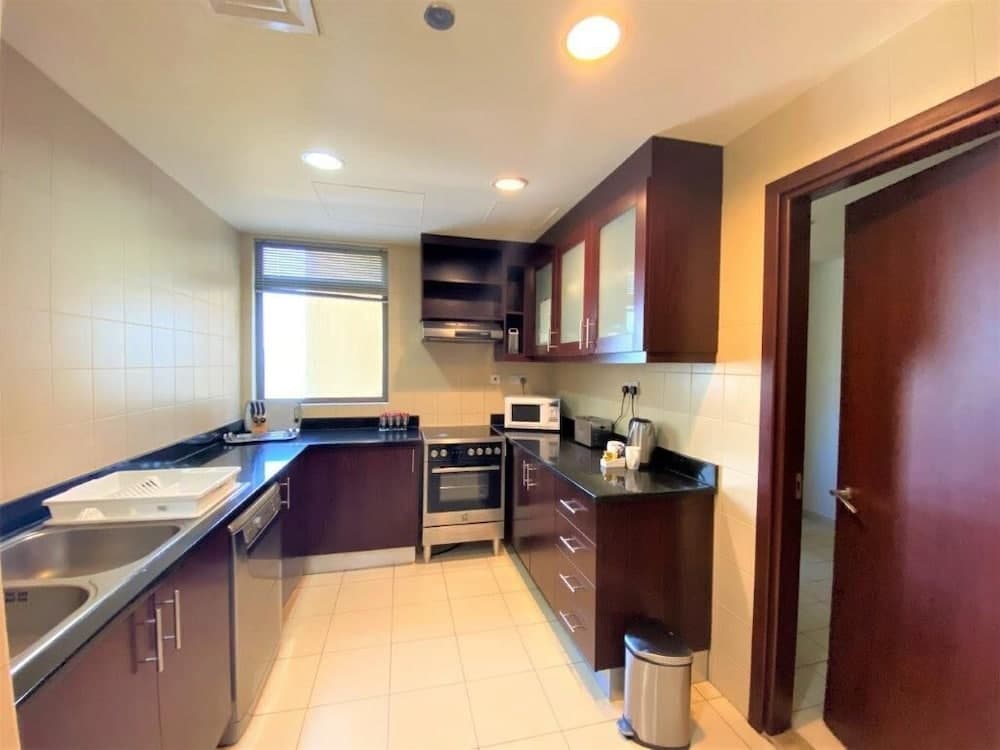 Roda Amwaj Suites hotel, The Walk, Jumeirah Beach Residence, Dubai, 555613, United Arab Emirates — photo 29