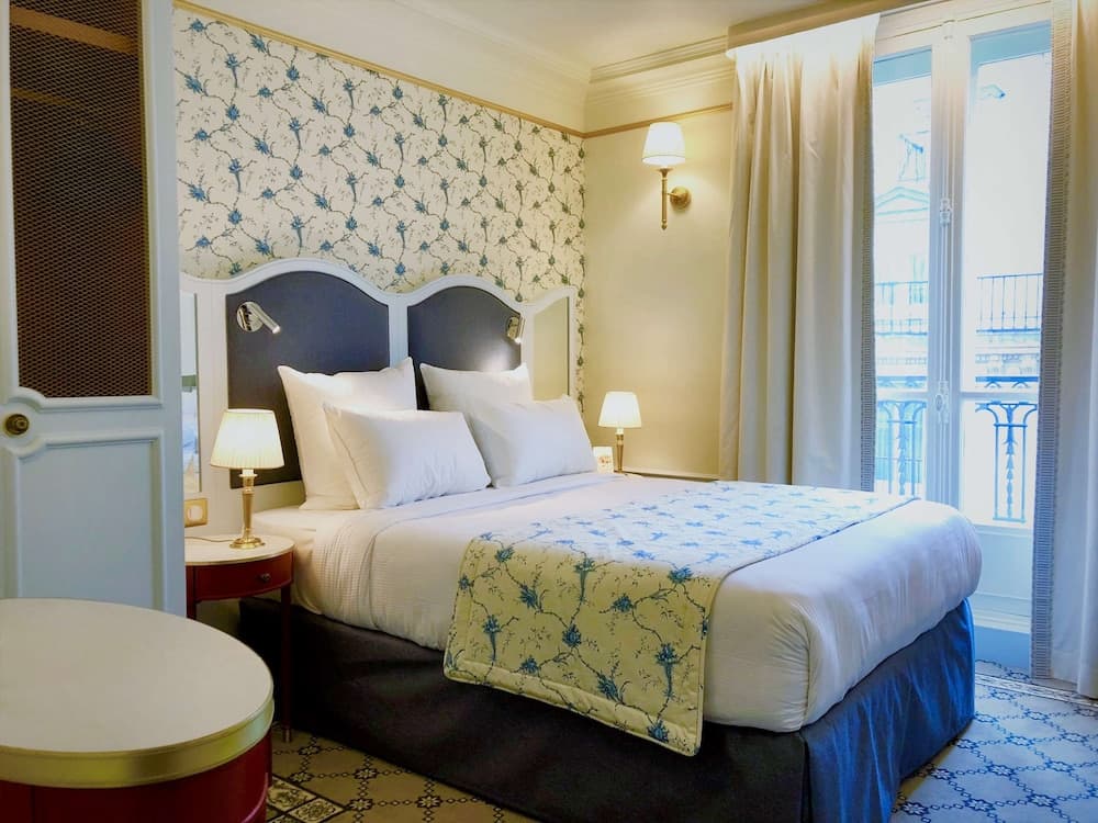 Hotel Mayfair — 1