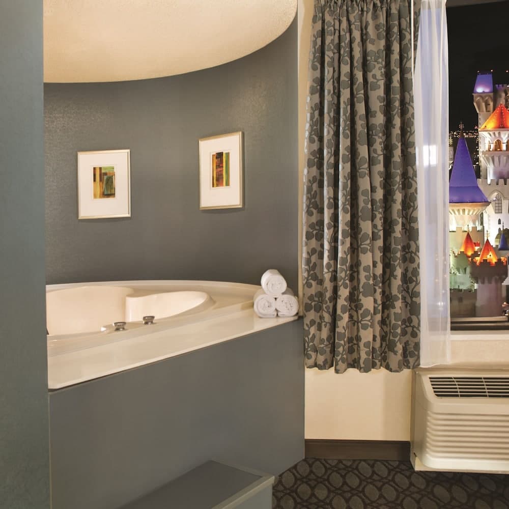 Excalibur Hotel & Casino — 23