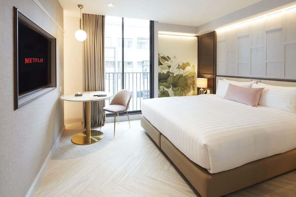 The Quarter Ploenchit by UHG — 25