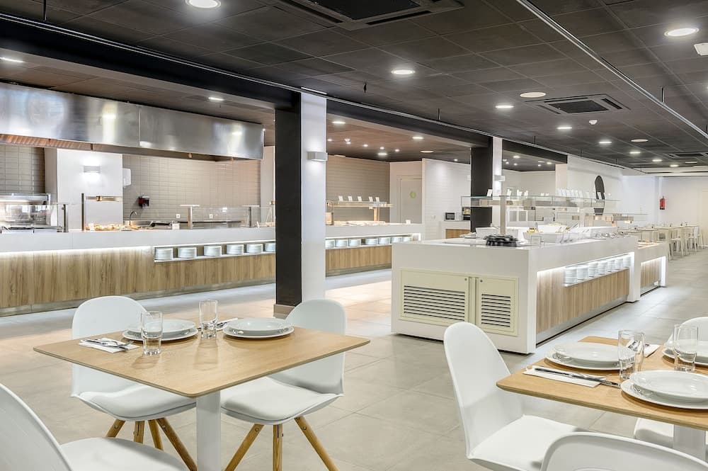 Hotel Vibra Cala Tarida — 13