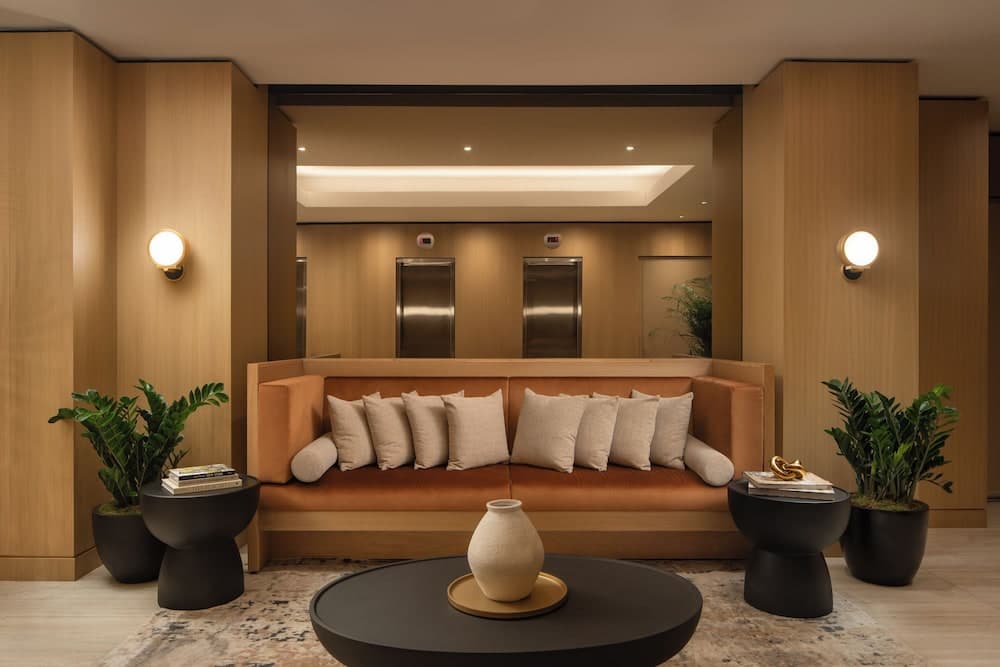 Aura Hotel Piazza Times Square — 4