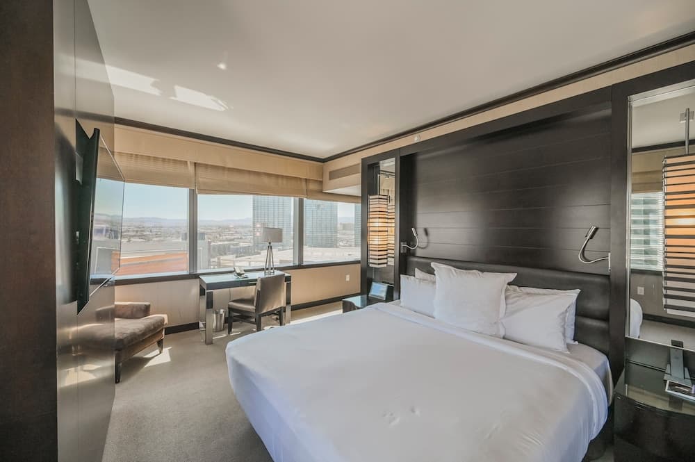 StripViewSuites im Vdara — 6
