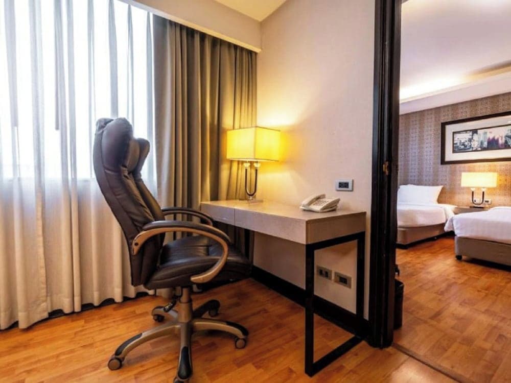 Rembrandt Residences Bangkok — 28